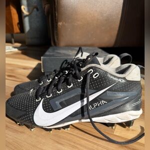 Nike Alpha Menace Football Cleats as 8.5